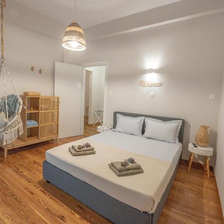 Onar Beachfront Residence, Loutraki ภายนอก รูปภาพ