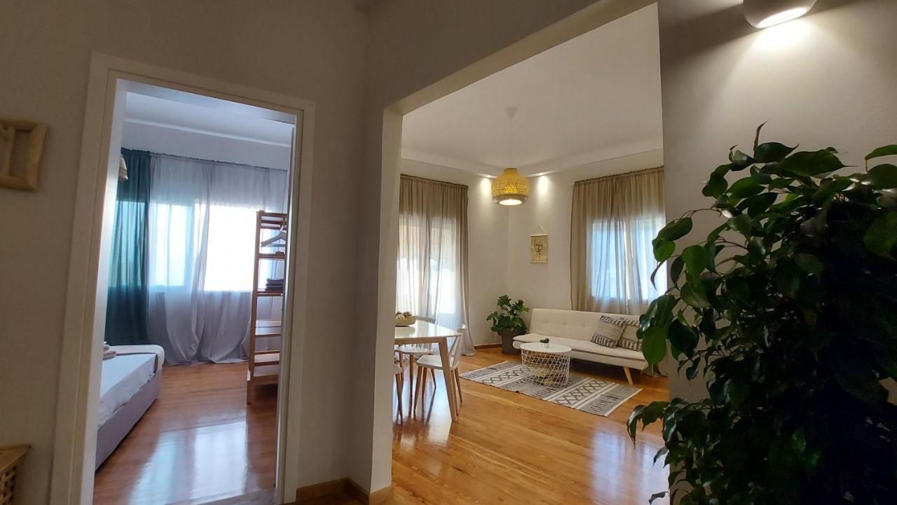 Onar Beachfront Residence, Loutraki ภายนอก รูปภาพ